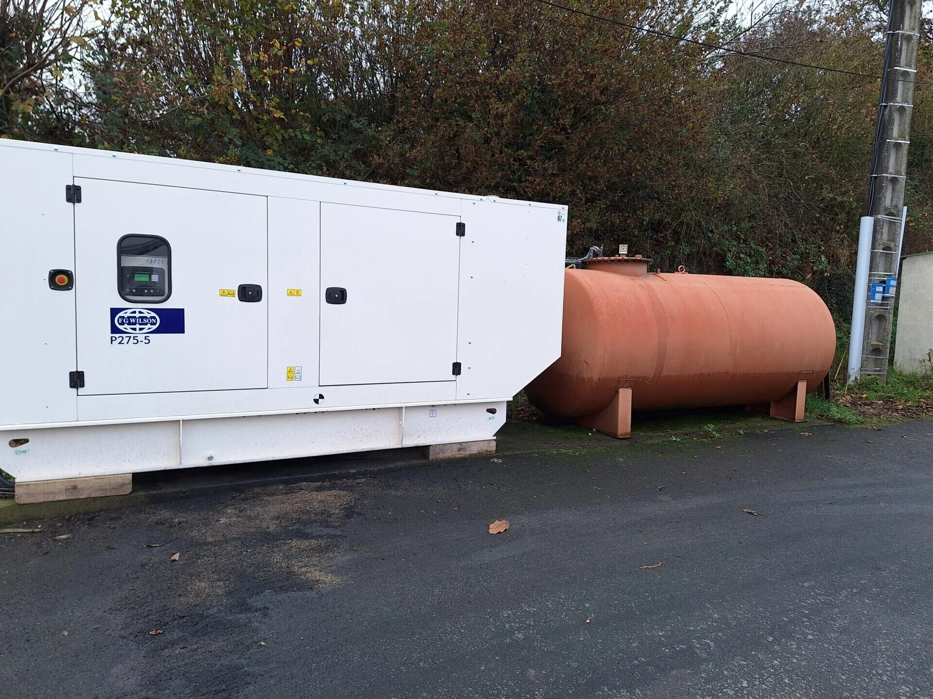 installation groupe electrogene FG WILSON 275KVA avec cuve a fuel