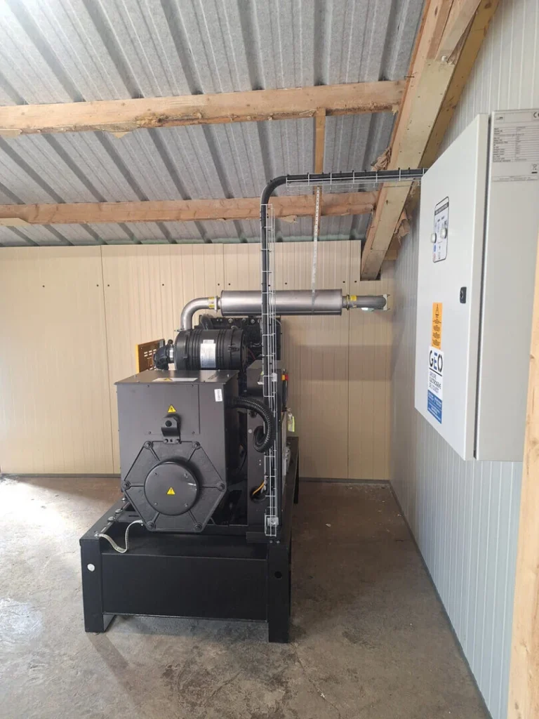 Installation dun groupe electrogene marque GENMAC 2